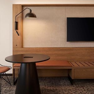 Habitación Adaptada para Personas de Movilidad Reducida con Cama King